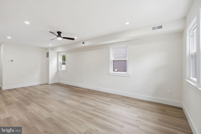 4616 HANNA PL SE, Washington, DC 20019