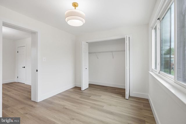 4616 HANNA PL SE, Washington, DC 20019