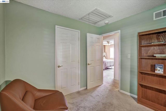 555 Teal Ct, Livermore, CA 94551