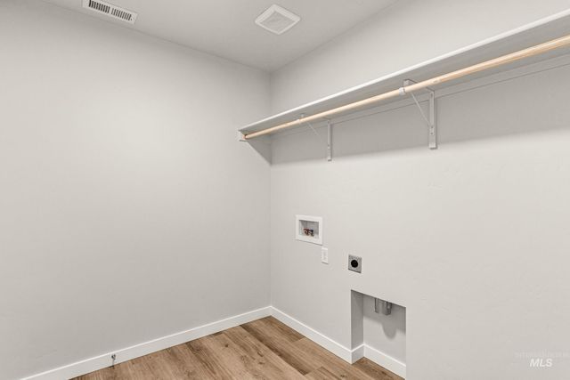 5284 E Phelps Lake Dr, Nampa, ID 83687