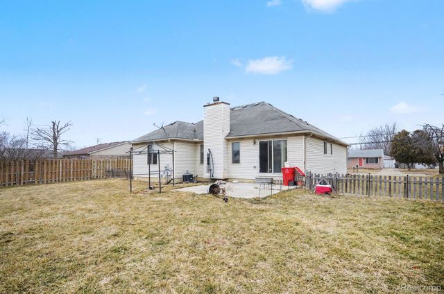 21864 Laurel Street, Clinton Charter Township, MI 48035