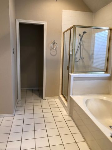 6027 Bent Creek Trail, Dallas, TX 75252