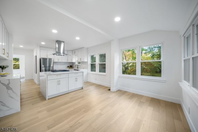 686 Meyersville Rd, Long Hill Twp., NJ 07933