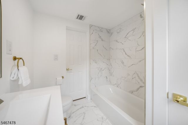 686 Meyersville Rd, Long Hill Twp., NJ 07933