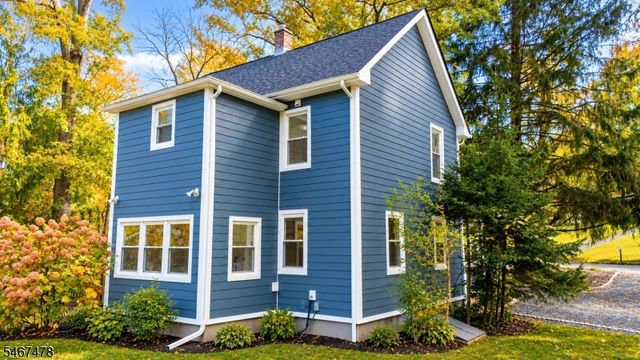 686 Meyersville Rd, Long Hill Twp., NJ 07933
