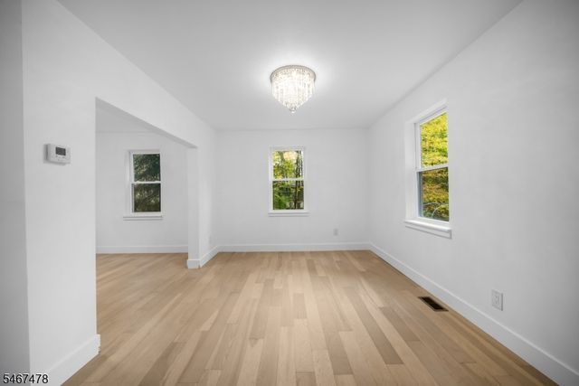 686 Meyersville Rd, Long Hill Twp., NJ 07933
