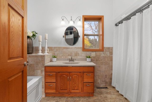 5220 County Road HH, Barneveld, WI 53507