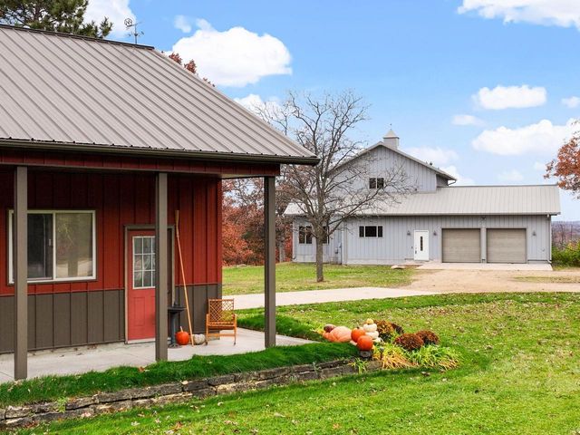 5220 County Road HH, Barneveld, WI 53507