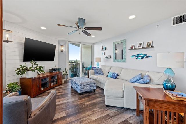 690 ISLAND WAY 1003, Clearwater Beach, FL 33767