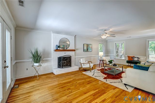 5201 Stone Horse Rd, Glen Allen, VA 23059