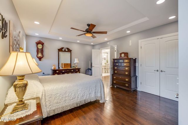 191 Tennessee 143, Roan Mountain, TN 37687