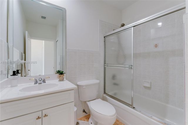 9221 SW 170th Ln, Palmetto Bay, FL 33157