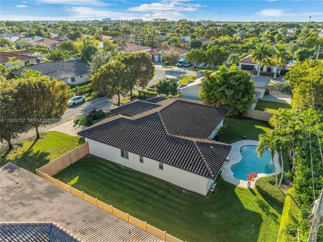 9221 SW 170th Ln, Palmetto Bay, FL 33157