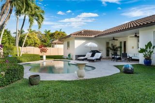 9221 SW 170th Ln, Palmetto Bay, FL 33157