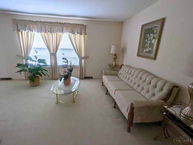 12069 Cantrell Drive, Springdale, OH 45246