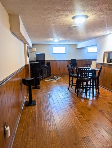 12069 Cantrell Drive, Springdale, OH 45246