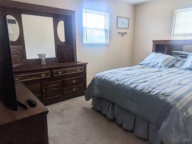 12069 Cantrell Drive, Springdale, OH 45246