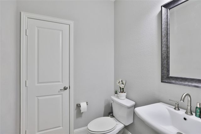 925 Spring Falls Drive, Mckinney, TX 75071