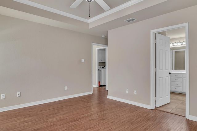 5 Oak Run, White Oak, TX 75693