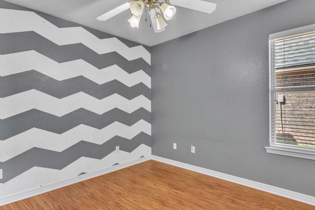 5 Oak Run, White Oak, TX 75693