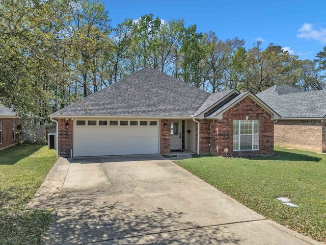 5 Oak Run, White Oak, TX 75693