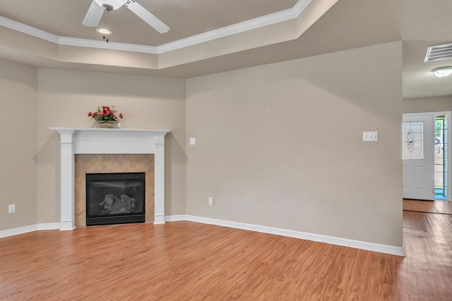 5 Oak Run, White Oak, TX 75693