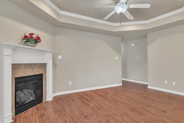 5 Oak Run, White Oak, TX 75693