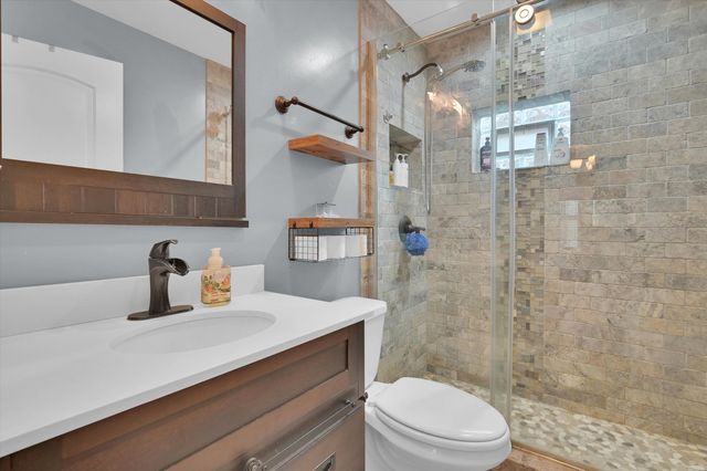 3631 W 69th Street, Chicago, IL 60629