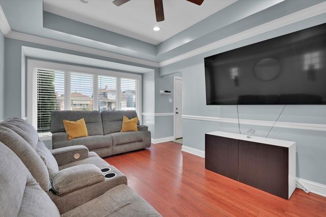 3631 W 69th Street, Chicago, IL 60629