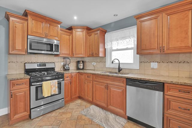 3631 W 69th Street, Chicago, IL 60629