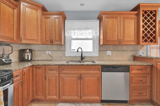 3631 W 69th Street, Chicago, IL 60629