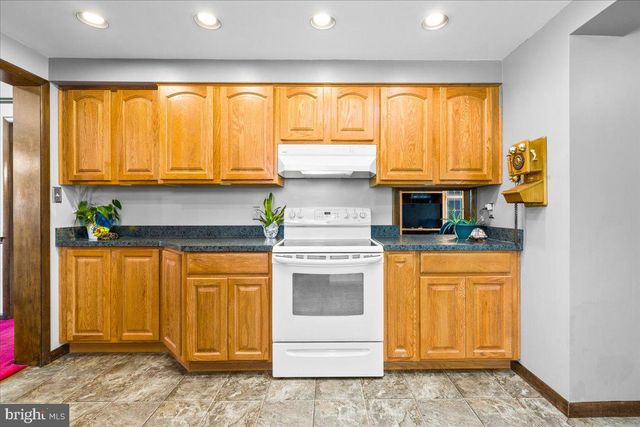 6114 ELAINE DR, Braddock Heights, MD 21714