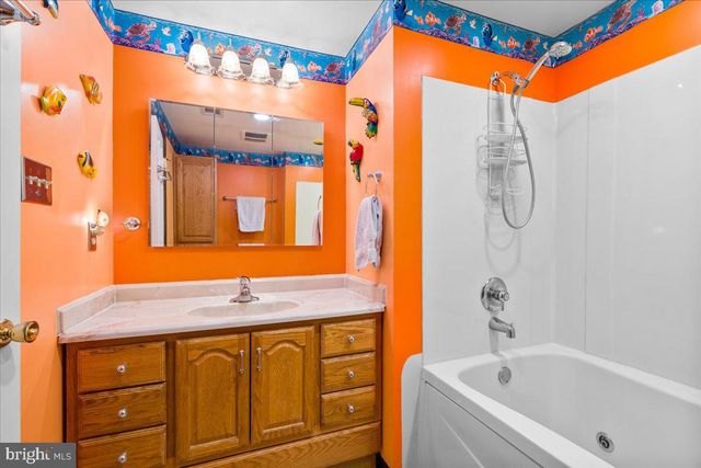 6114 ELAINE DR, Braddock Heights, MD 21714