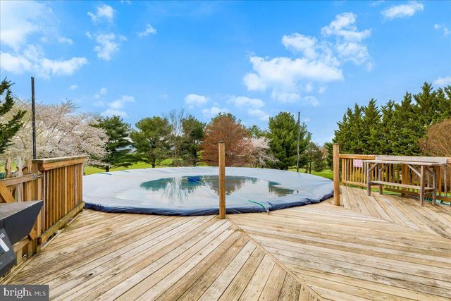 6114 ELAINE DR, Braddock Heights, MD 21714