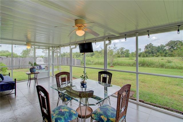10214 Scott Plantation Drive N, Mobile, AL 36695