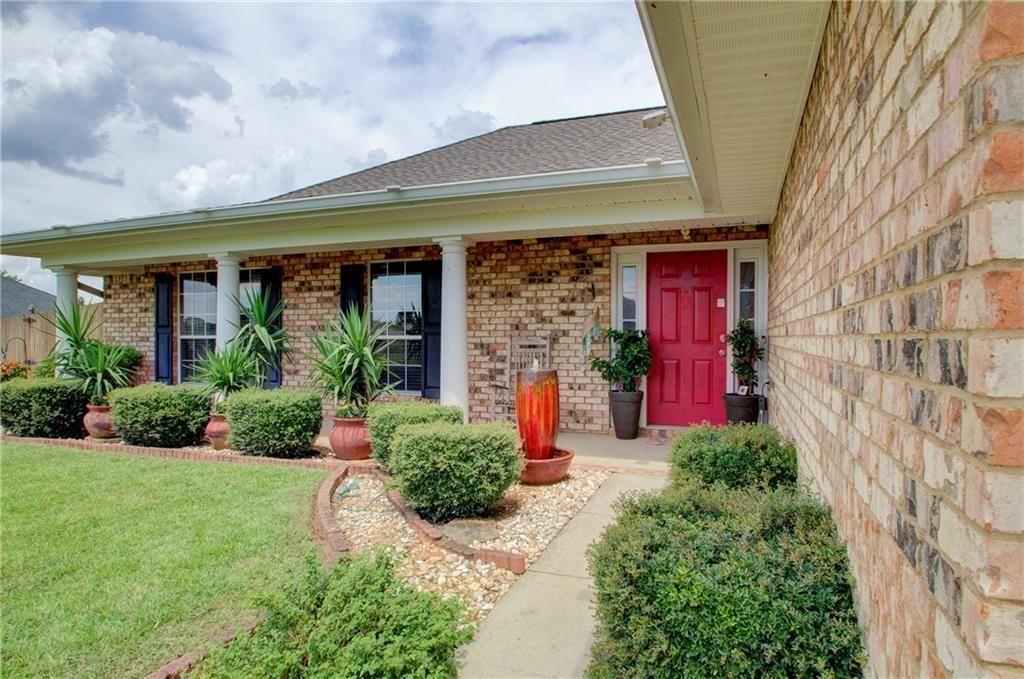 10214 Scott Plantation Drive N, Mobile, AL 36695