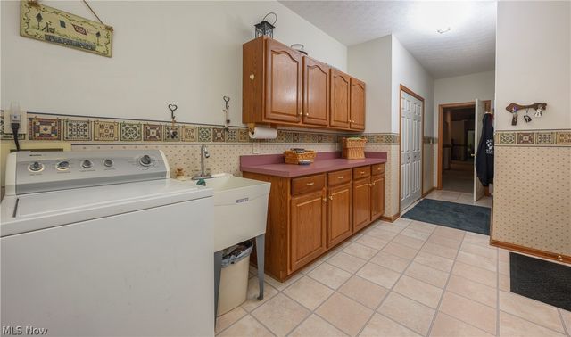 8745 Broadview Road, Broadview Heights, OH 44147