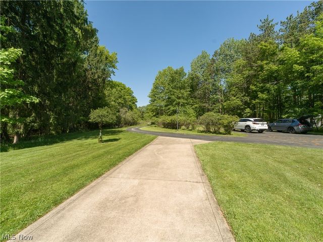 8745 Broadview Road, Broadview Heights, OH 44147