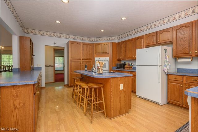 8745 Broadview Road, Broadview Heights, OH 44147