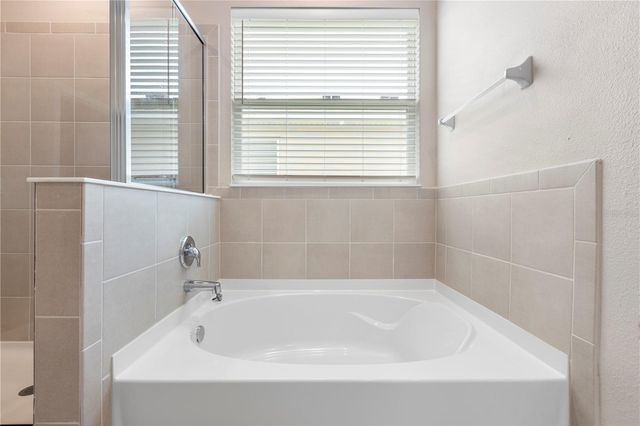 33700 HAMILTON HILL LANE, Wesley Chapel, FL 33545