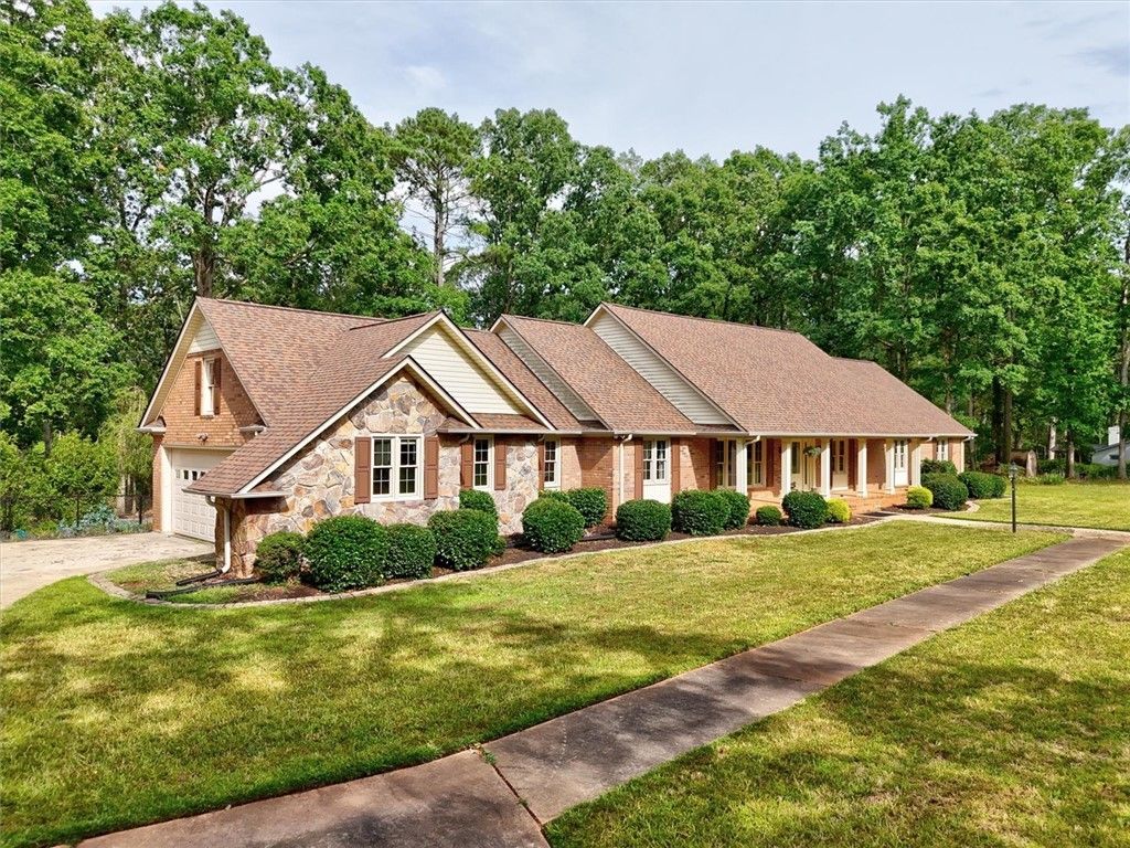 213 Guthrie Road, Belton, SC 29627