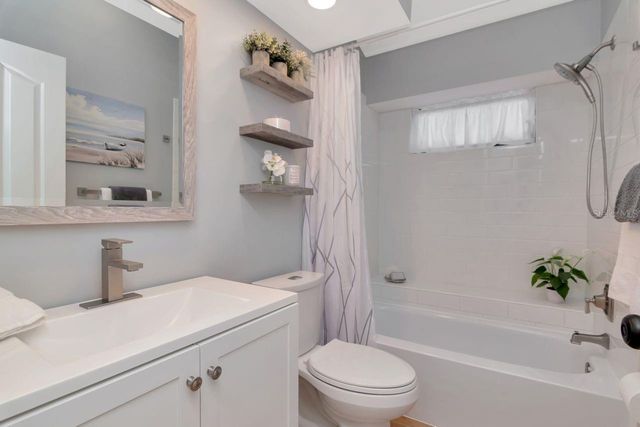 889 CRESTRIDGE CIRCLE, Tarpon Springs, FL 34688