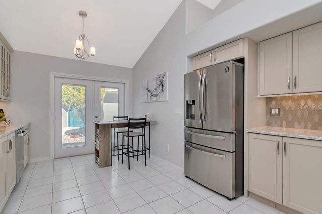 889 CRESTRIDGE CIRCLE, Tarpon Springs, FL 34688