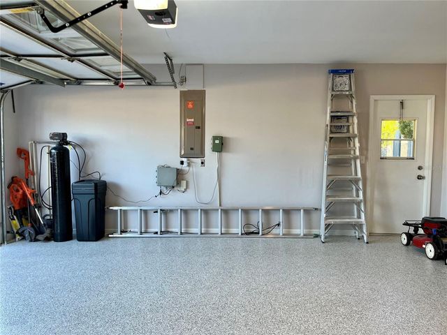 889 CRESTRIDGE CIRCLE, Tarpon Springs, FL 34688