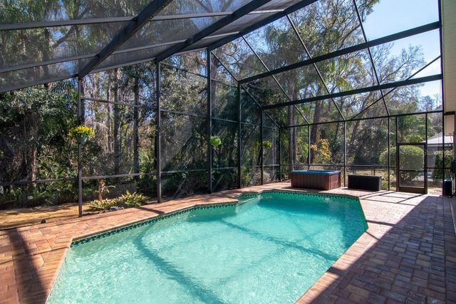 889 CRESTRIDGE CIRCLE, Tarpon Springs, FL 34688