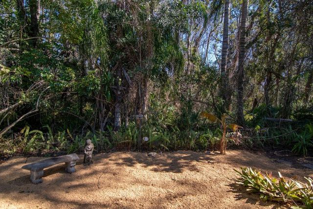 889 CRESTRIDGE CIRCLE, Tarpon Springs, FL 34688