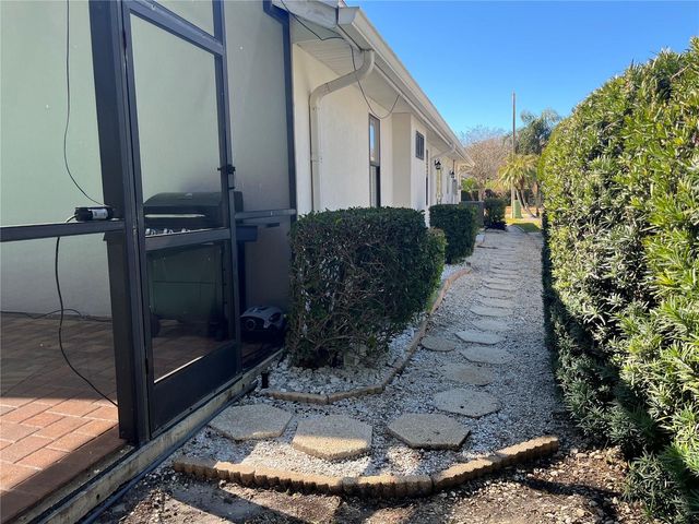 889 CRESTRIDGE CIRCLE, Tarpon Springs, FL 34688