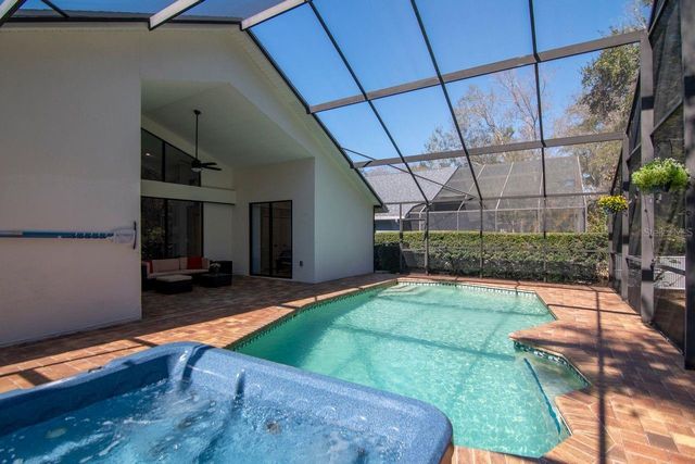 889 CRESTRIDGE CIRCLE, Tarpon Springs, FL 34688