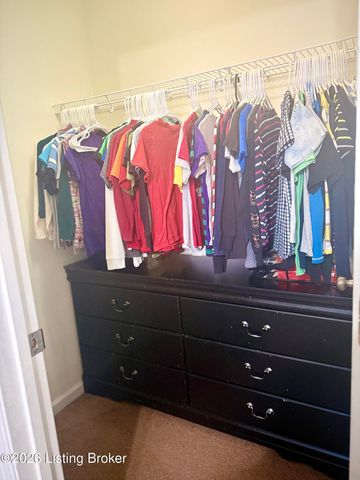 101 Turnberry Dr, Frankfort, KY 40601