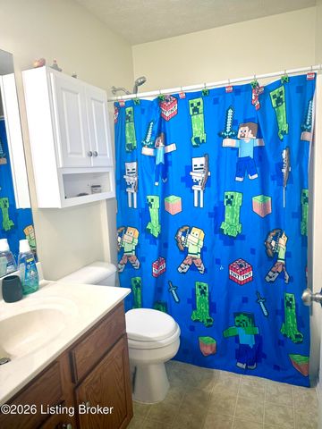 101 Turnberry Dr, Frankfort, KY 40601